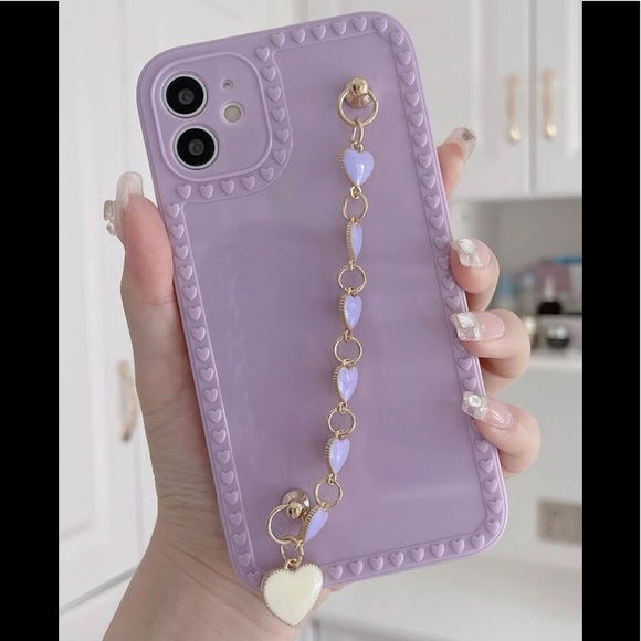 Accessories - 🍭SALE🍭 HAND STRAP CELL PHONE CASE WITH HEART DECOR HANDLE